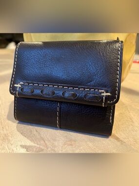 Fossil wallet, Black leather women’s flap wallet, tri-fold, never used